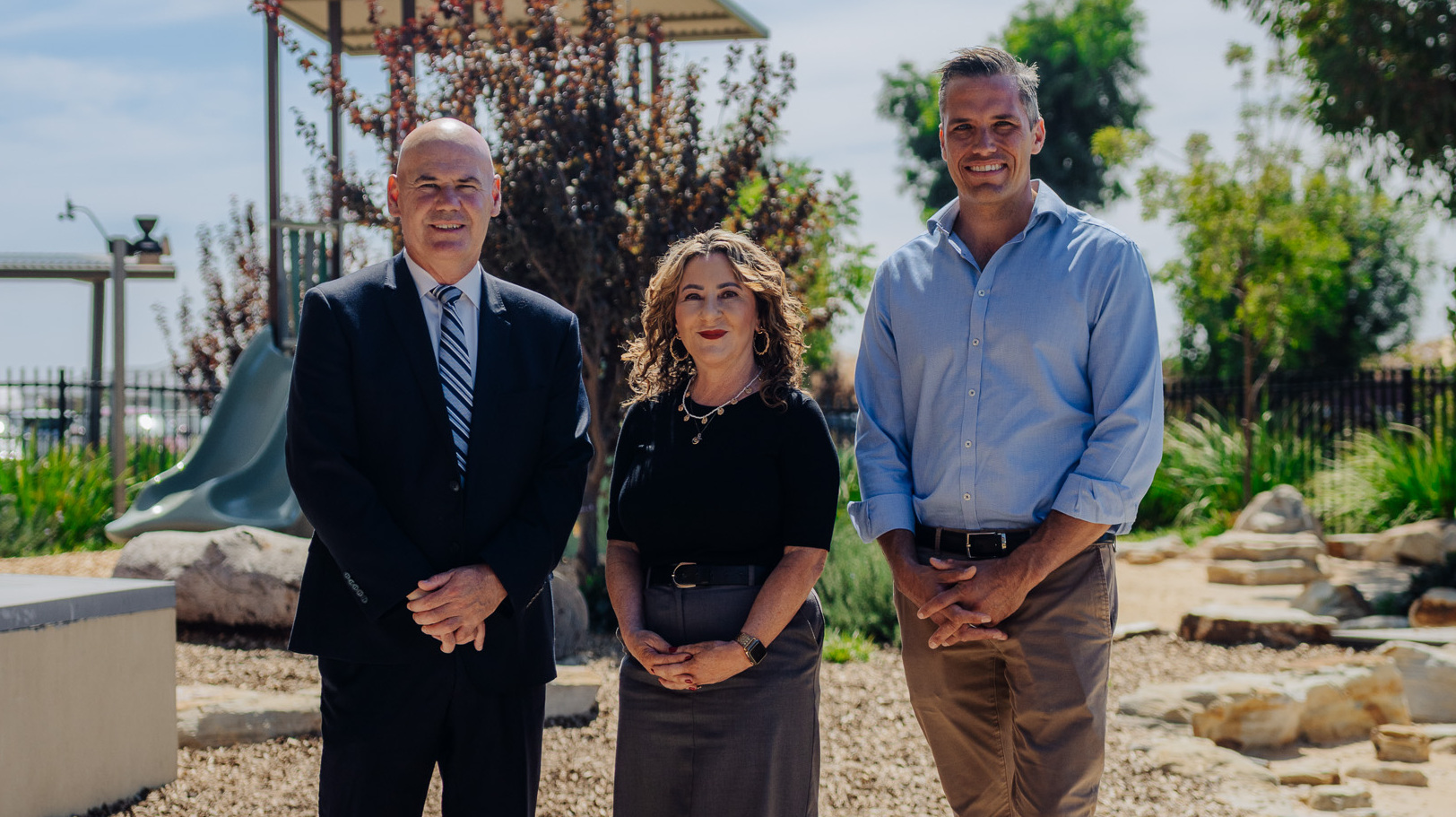 Dr Neil McGoran, Janet Coomber, Lachy Hogarth (2).jpg Dr Neil McGoran, Janet Coomber, Lachy Hogarth (2).jpg